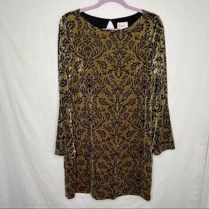 ECI velvet bell sleeve dress M